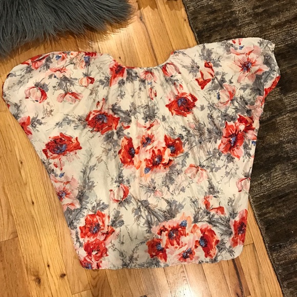 CAbi top - Picture 2 of 4